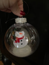 Load image into Gallery viewer, Snow Globe Ornaments